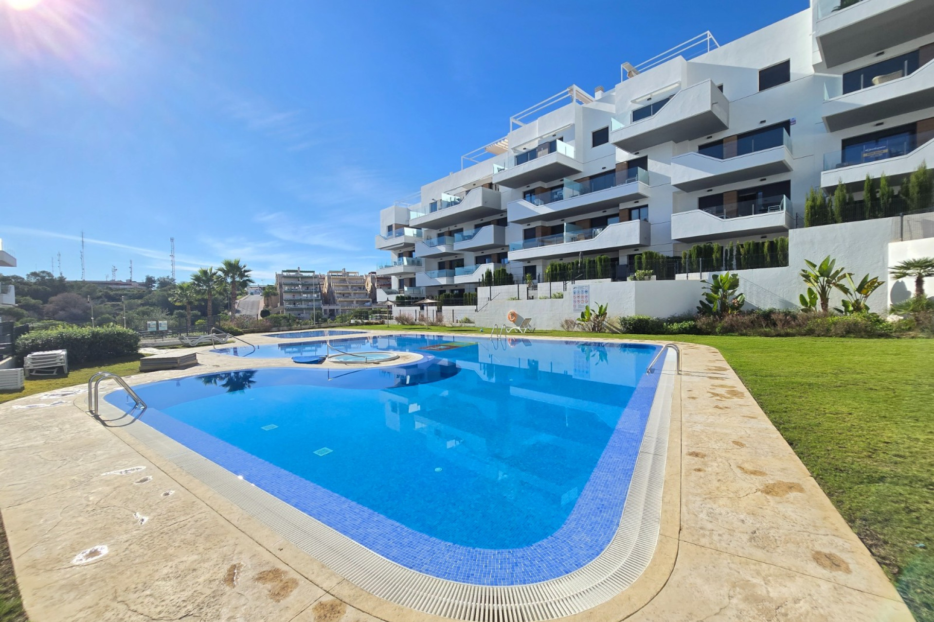 Herverkoop - Apartment / Flat * - Orihuela Costa - Villamartín