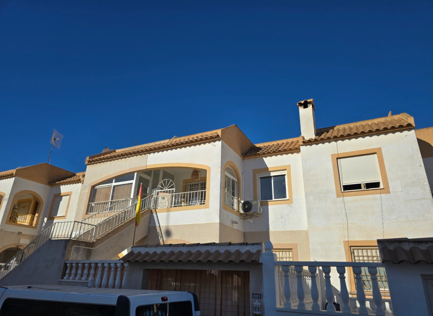 Herverkoop - Apartment - Top Floor Apartment - Torrevieja - El limonar