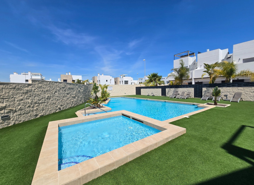 Herverkoop - Townhouse * - Ciudad Quesada * - Doña Pepa *