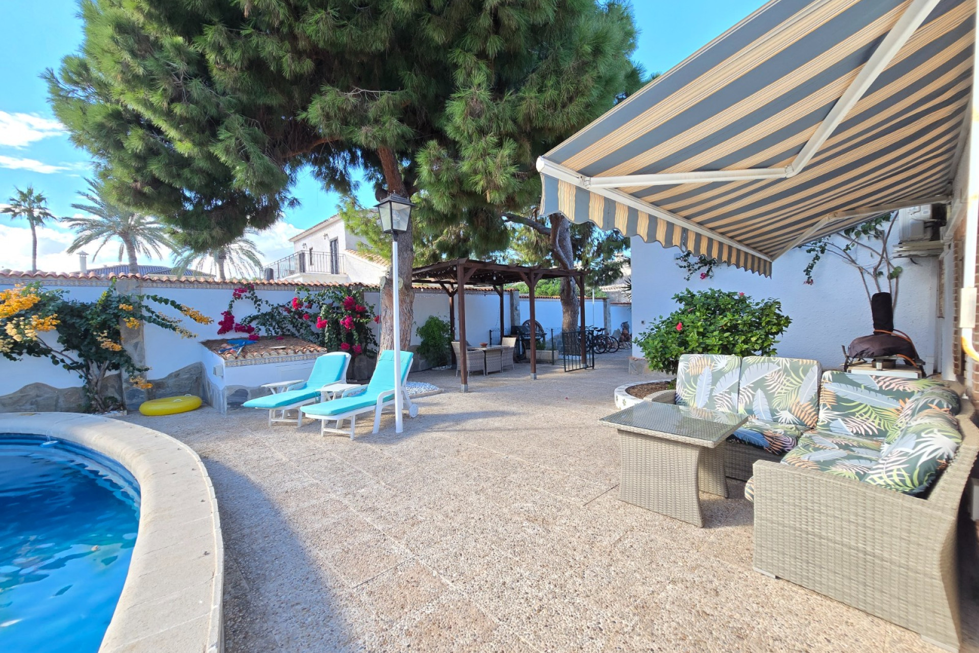 Herverkoop - Villa * - Orihuela Costa * - Cabo Roig *