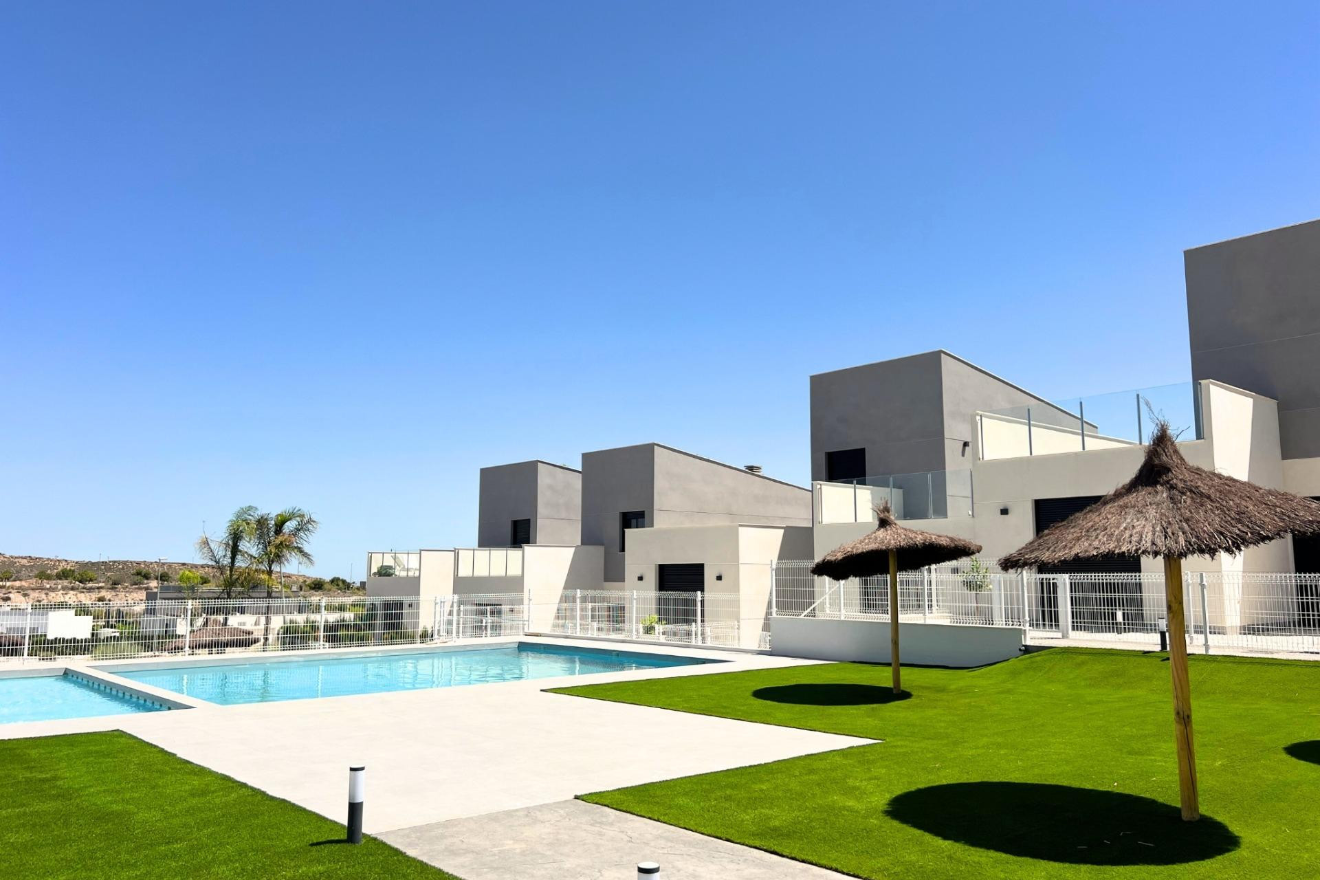 Nouvelle construction - Town House - BAOS Y MENDIGO - Altaona Golf And Country Village