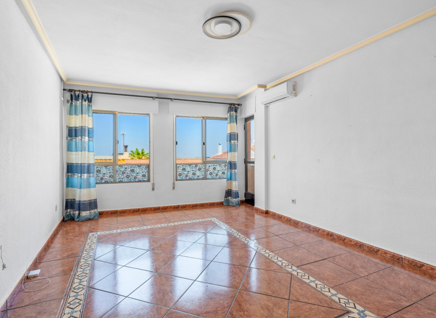 Resale - Apartment - Benijofar