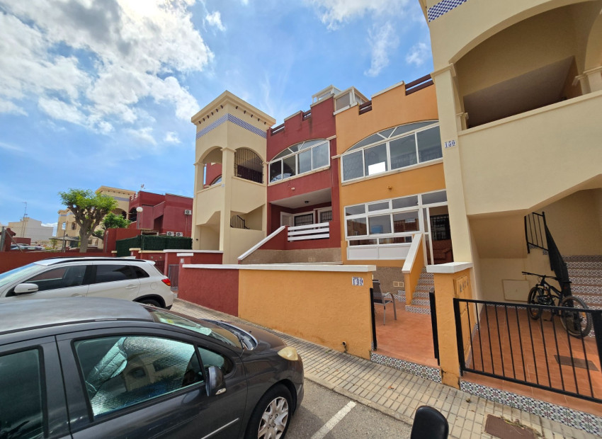 Resale - Apartment / Flat * - Orihuela Costa * - Los Altos *
