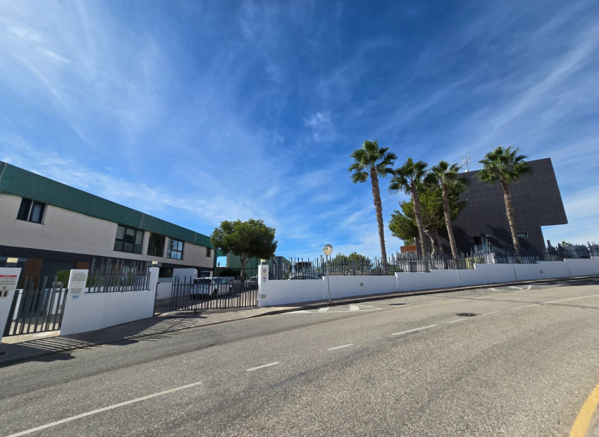 Resale - Apartment / flat - Orihuela Costa - Los Dolses