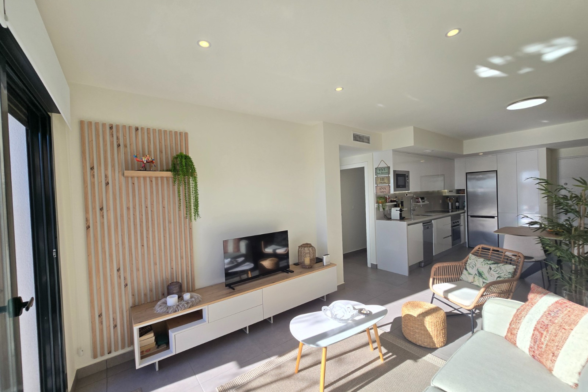 Resale - Apartment / Flat * - Orihuela Costa - Villamartín *