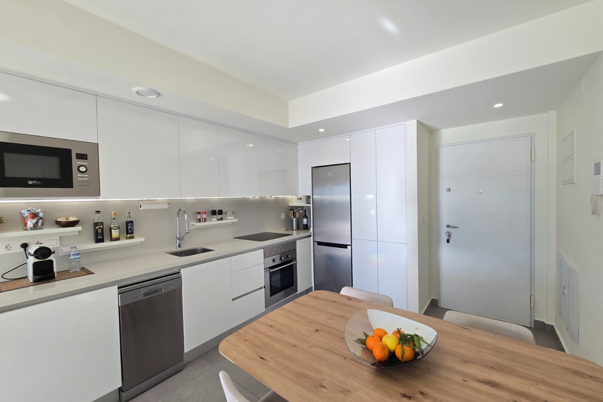 Resale - Apartment / Flat * - Orihuela Costa - Villamartín *