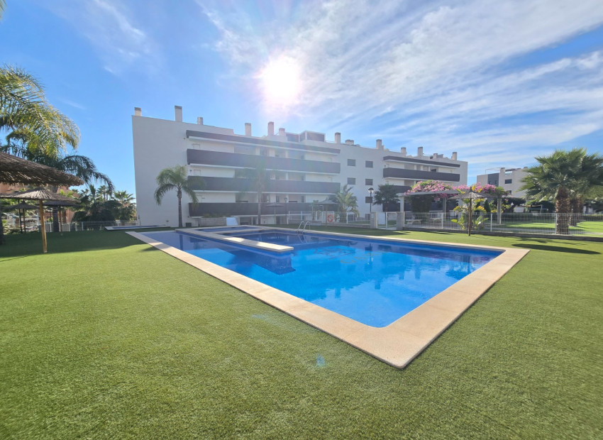 Resale - Apartment / Flat * - Orihuela Costa * - Villamartín *