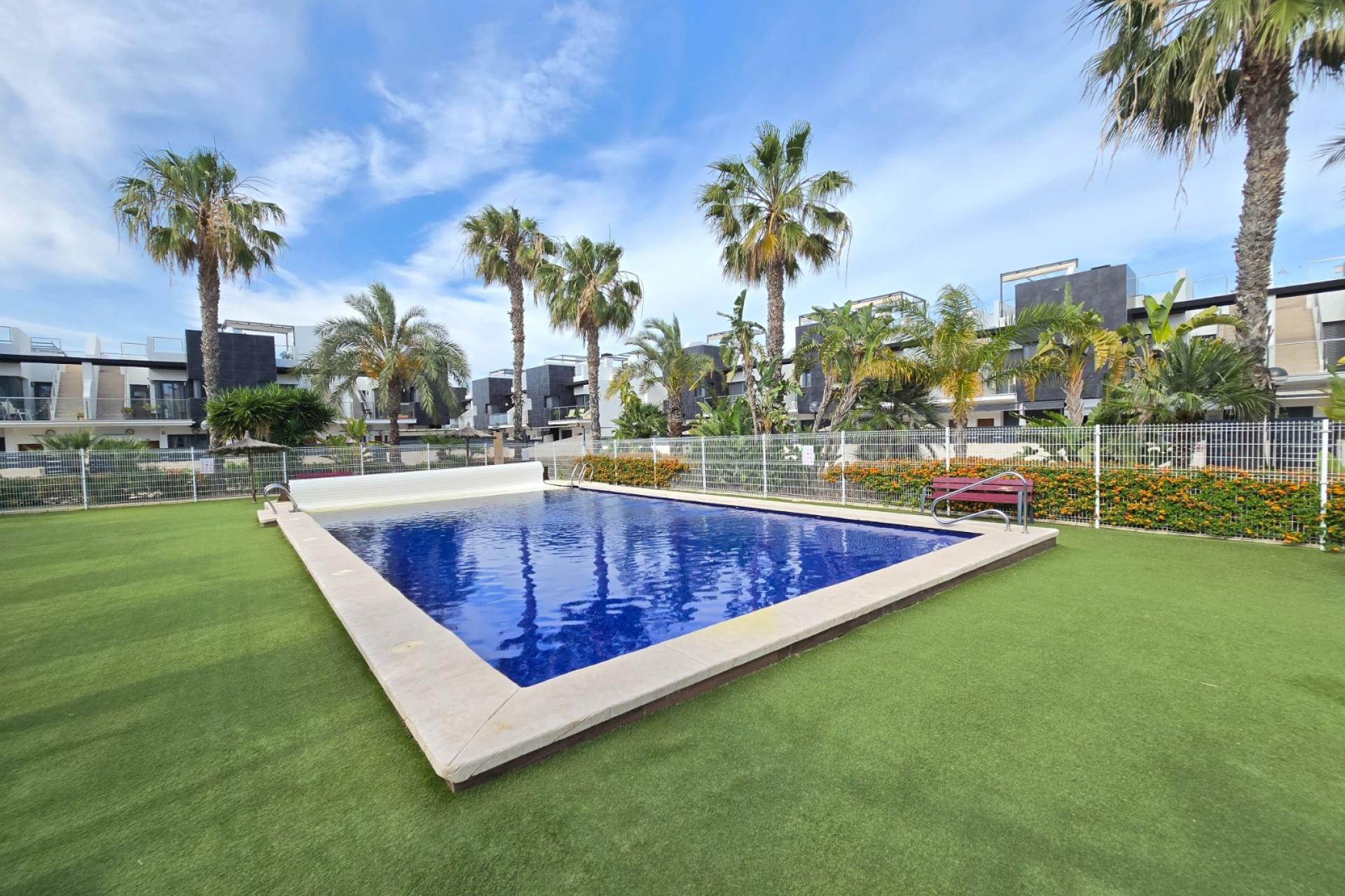 Resale - Apartment / Flat * - Orihuela Costa * - Villamartín *