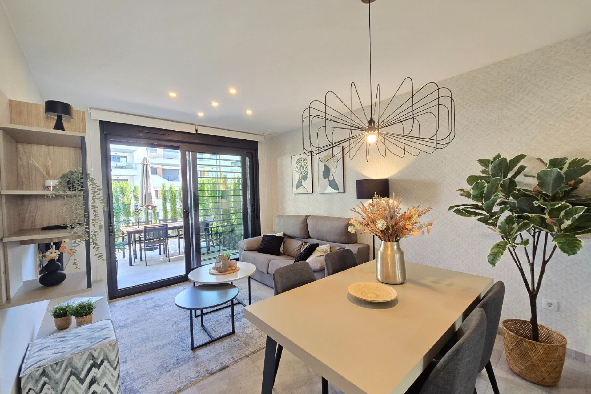 Resale - Apartment / Flat * - Orihuela Costa * - Villamartín *