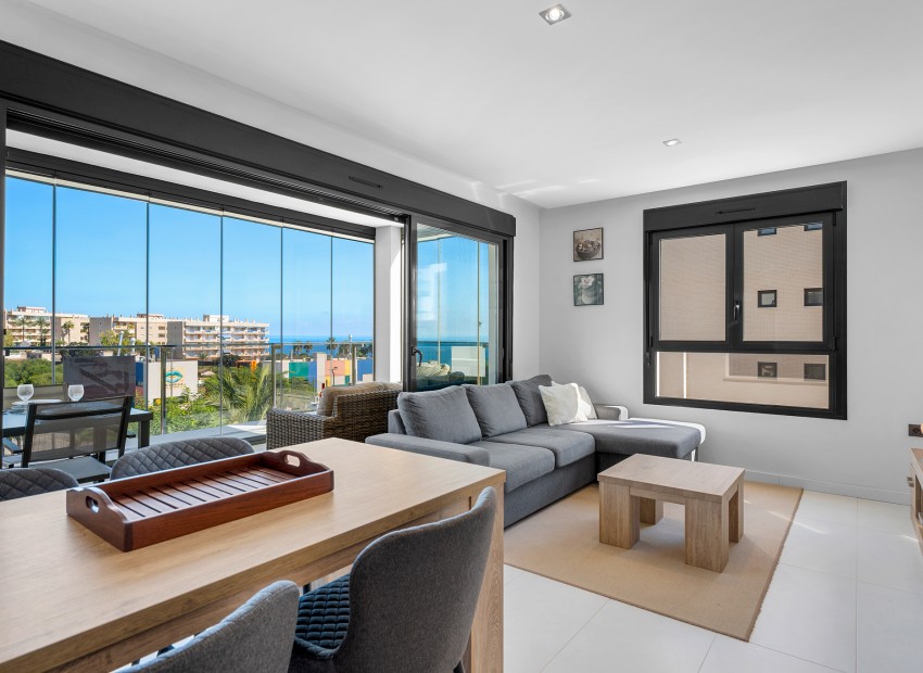 Resale - Apartment - Mil Palmeras