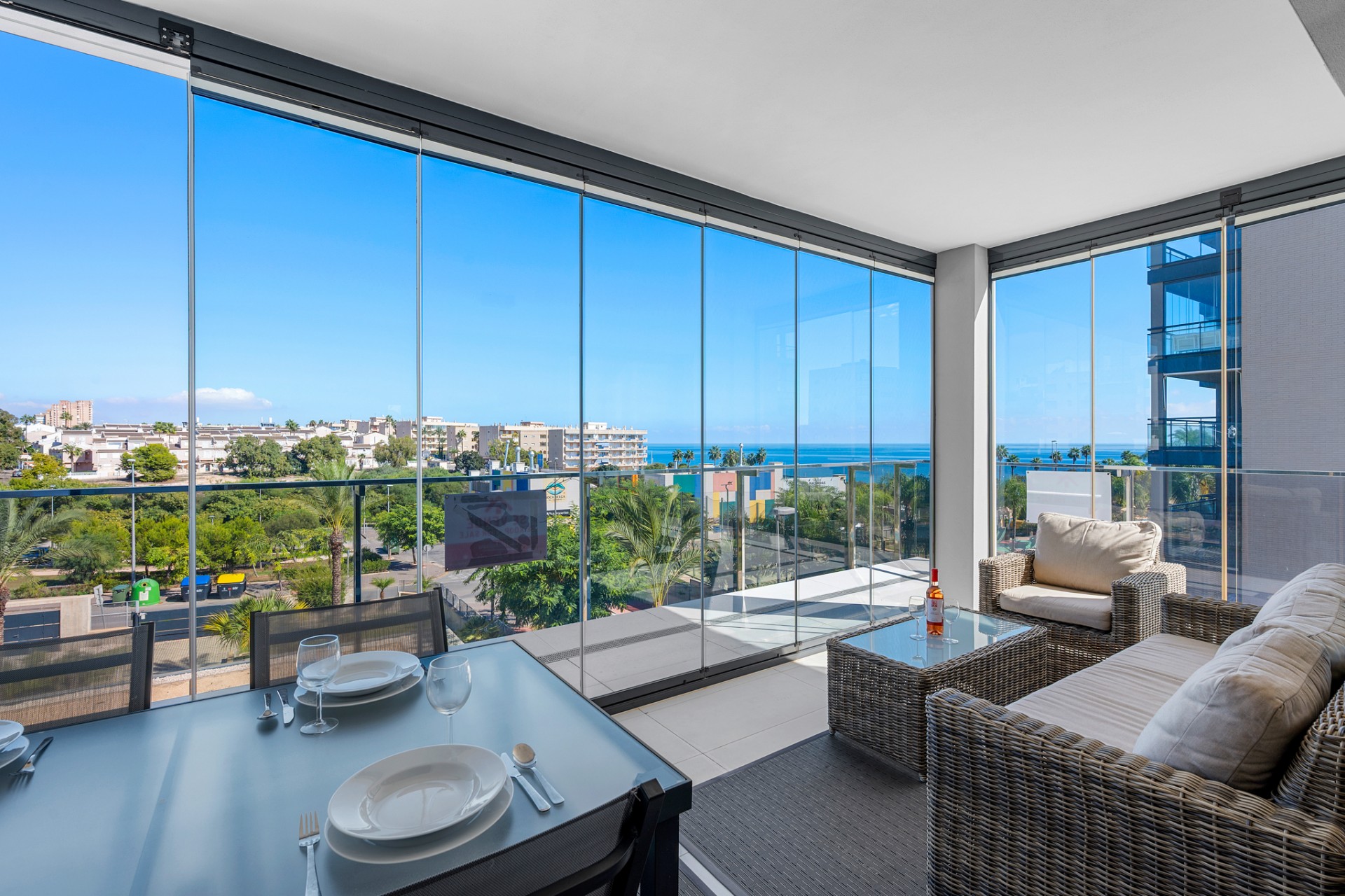 Resale - Apartment - Mil Palmeras