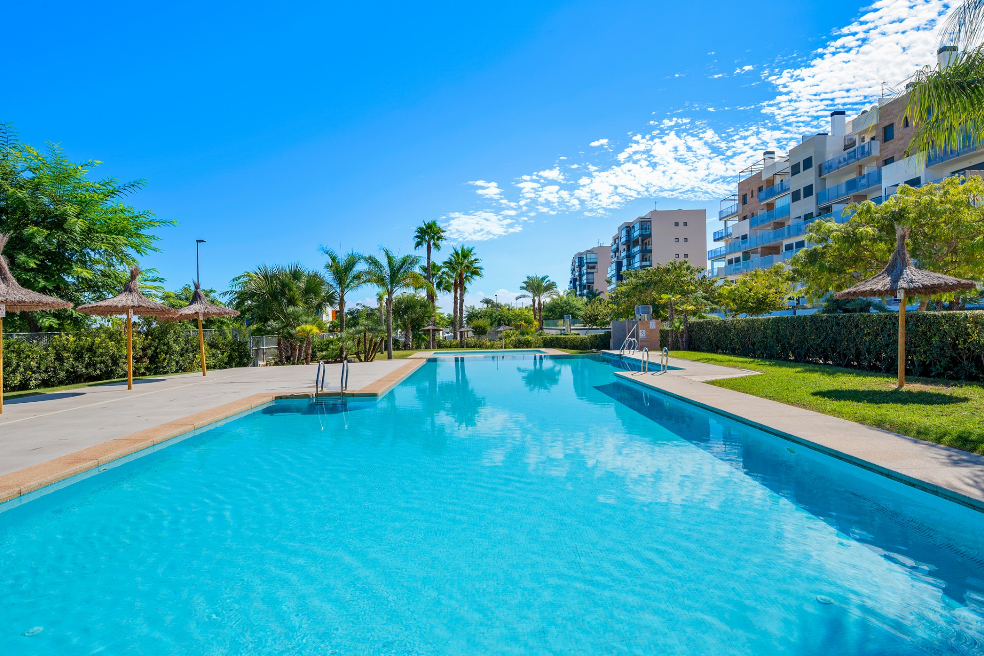 Resale - Apartment - Mil Palmeras
