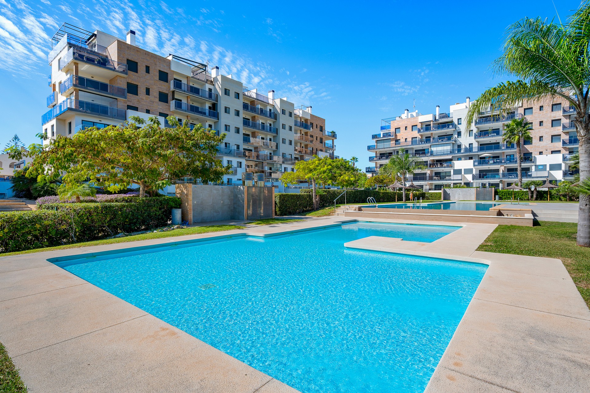 Resale - Apartment - Mil Palmeras