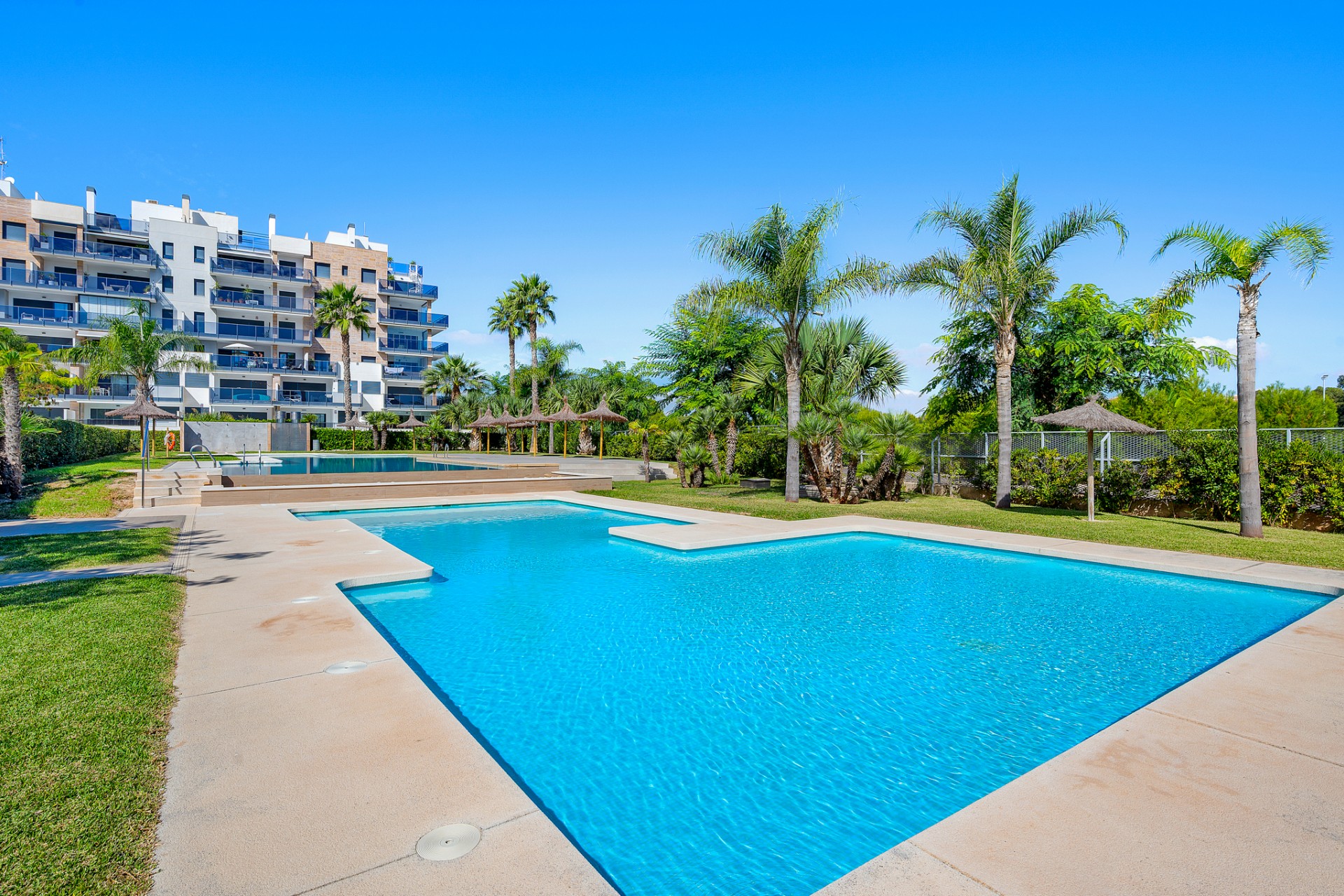 Resale - Apartment - Mil Palmeras