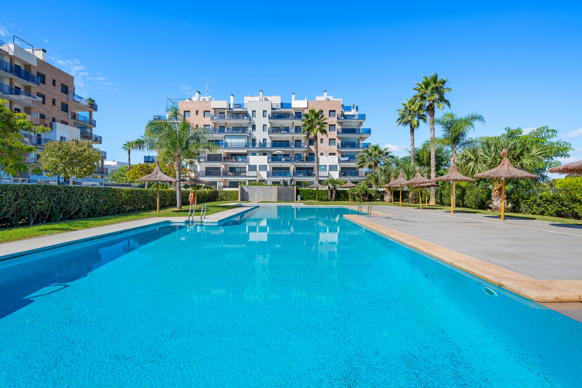 Resale - Apartment - Mil Palmeras
