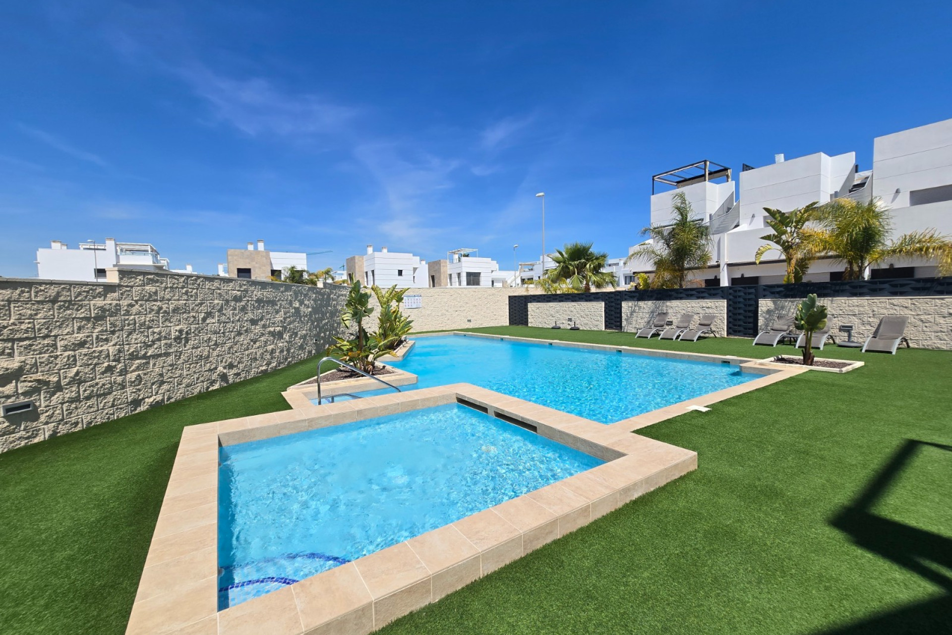 Resale - Townhouse * - Ciudad Quesada * - Doña Pepa *