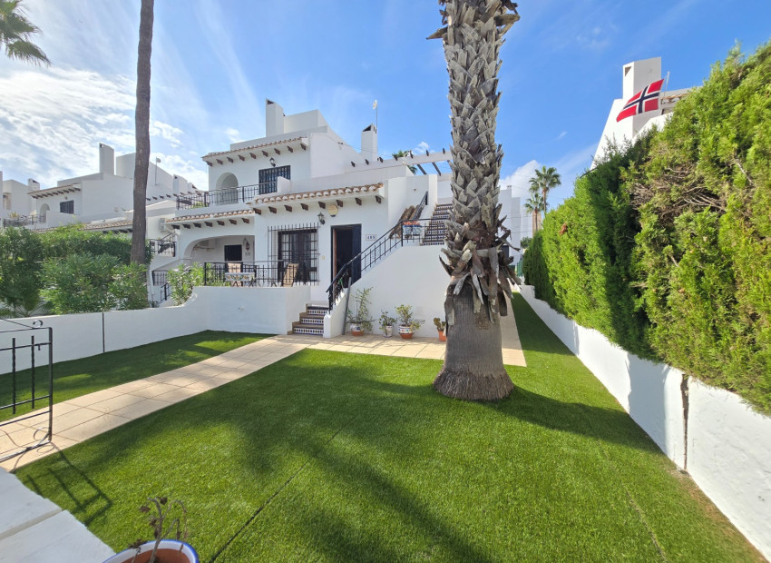 Resale - Townhouse * - Villamartin * - Los Dolses *