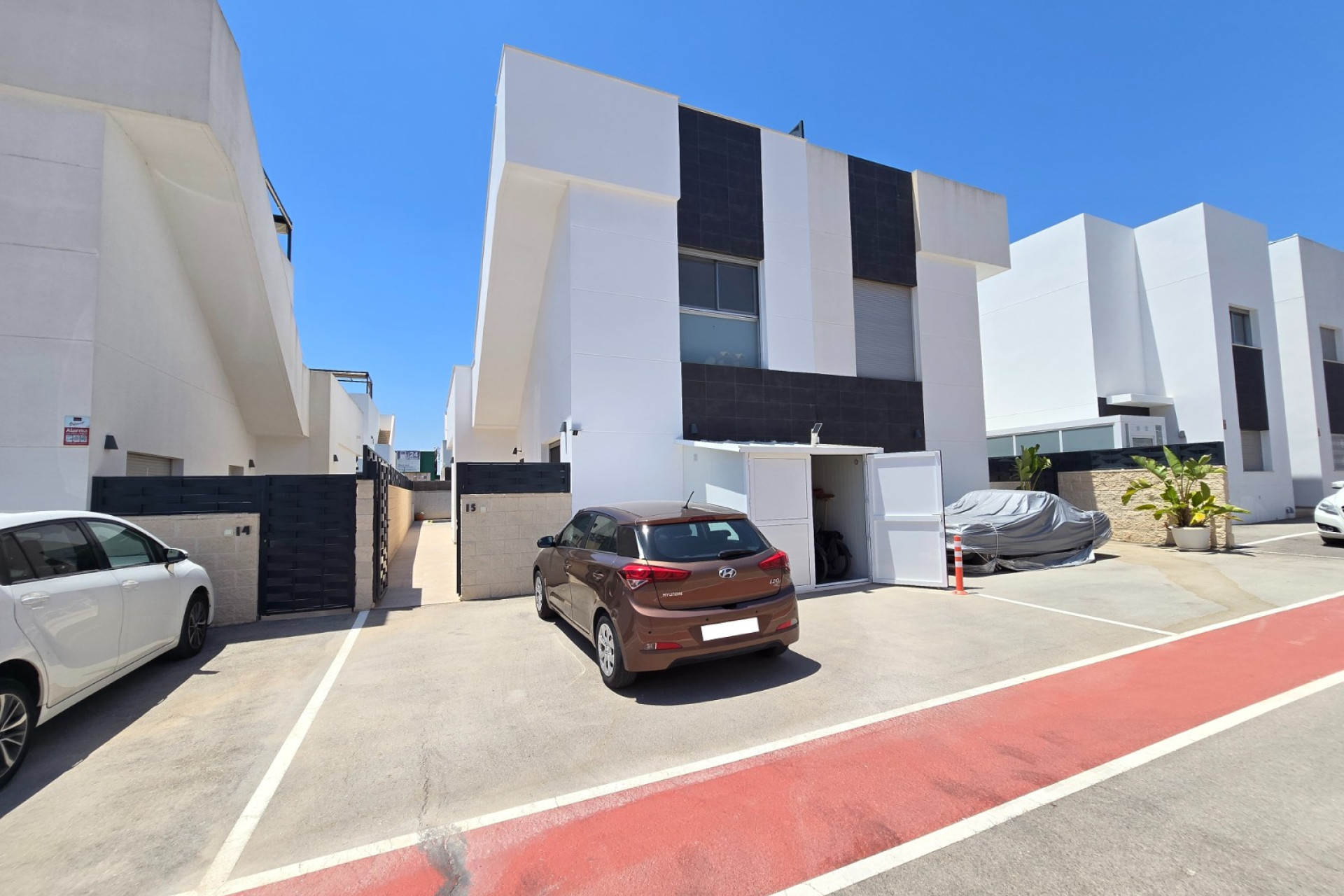 Resale - Villa * - Ciudad Quesada * - Doña Pepa *