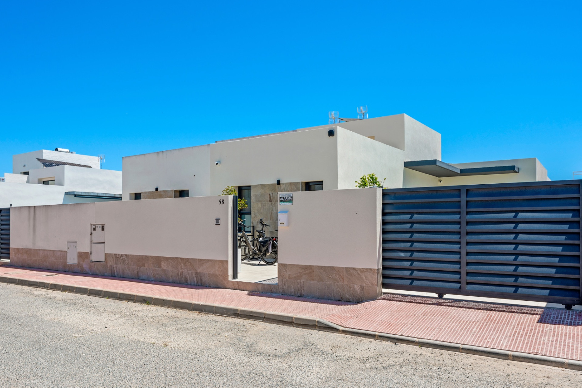 Revente - 6. Detached villa - Daya Nueva - Costa Blanca South