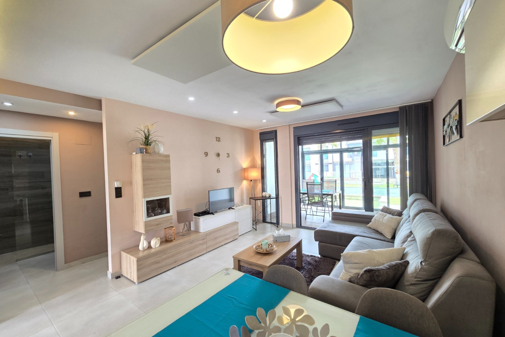 Revente - Apartment / Flat * - Orihuela Costa * - Punta Prima *