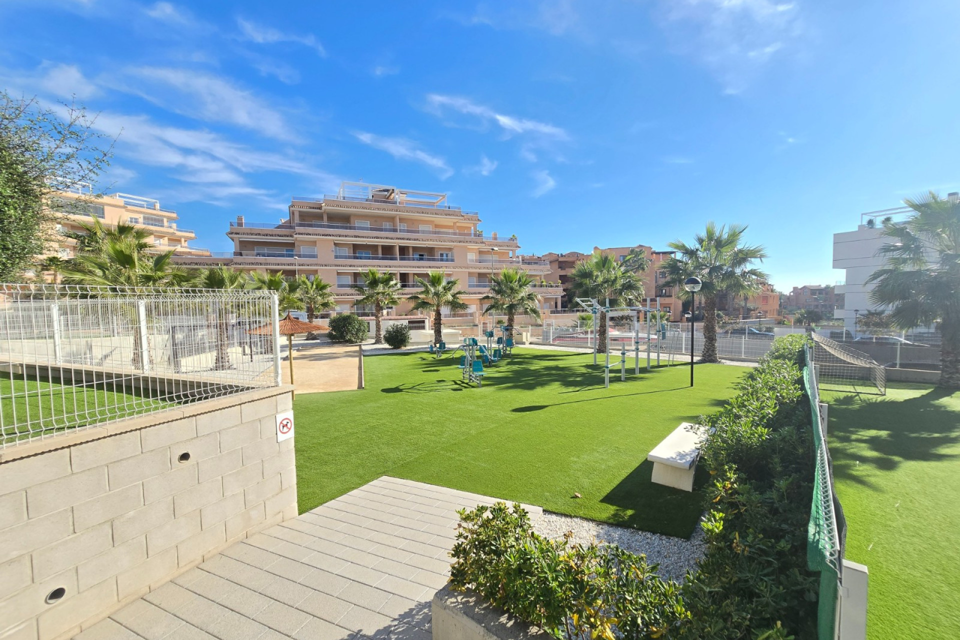 Revente - Apartment / Flat * - Orihuela Costa - Villamartín *
