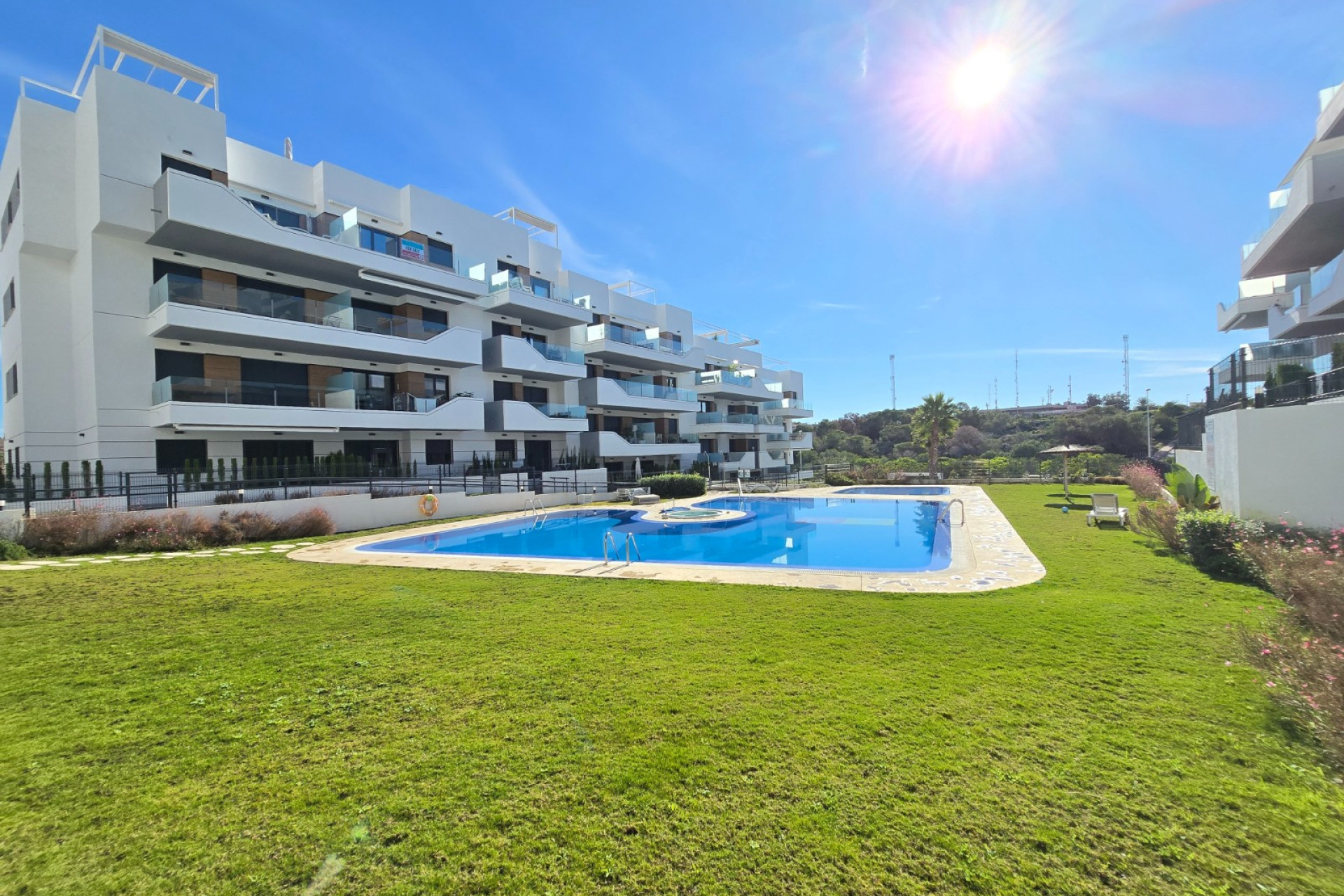 Revente - Apartment / Flat * - Orihuela Costa * - Villamartín *