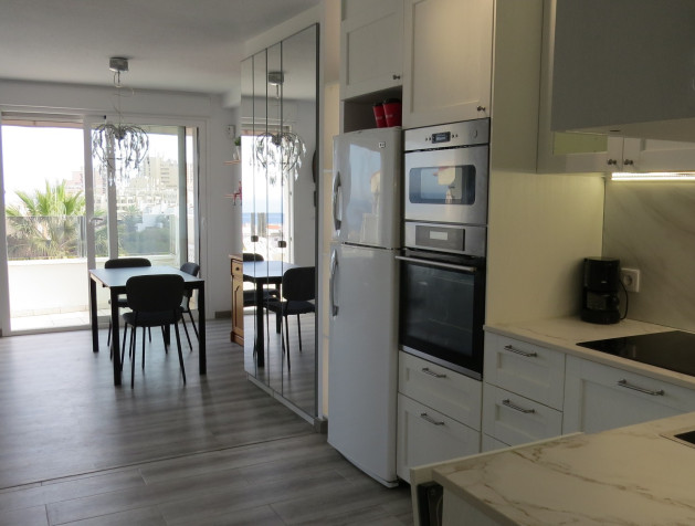 Resale - Apartment / flat - Torrevieja - Center