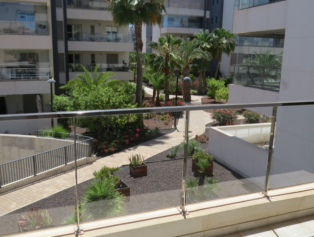 Resale - Apartment / flat - Orihuela Costa - Villamartín