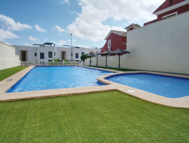 Herverkoop - 3. Semi - Detached Villa - Orihuela Costa
