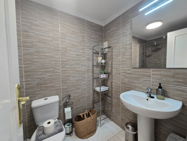 Herverkoop - Apartment - Top Floor Apartment - Torrevieja - El limonar