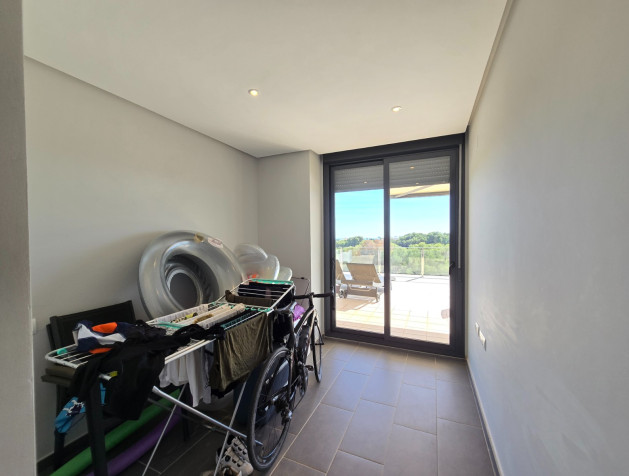 Resale - Apartment / flat - Orihuela Costa - Los Dolses