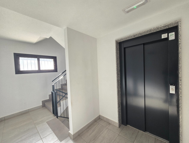 Revente - Apartment / Flat * - Orihuela Costa * - Villamartín *