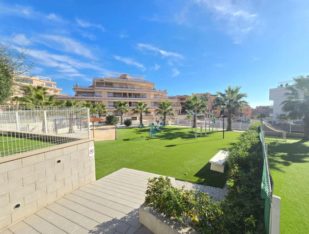 Revente - Apartment / Flat * - Orihuela Costa * - Villamartín *