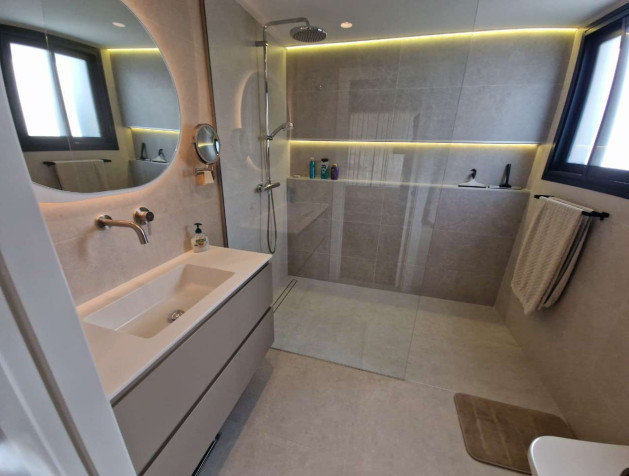 Resale - Villa - Monforte del Cid - Font del Llop