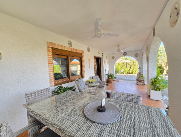 Resale - Villa * - Orihuela Costa * - Cabo Roig *