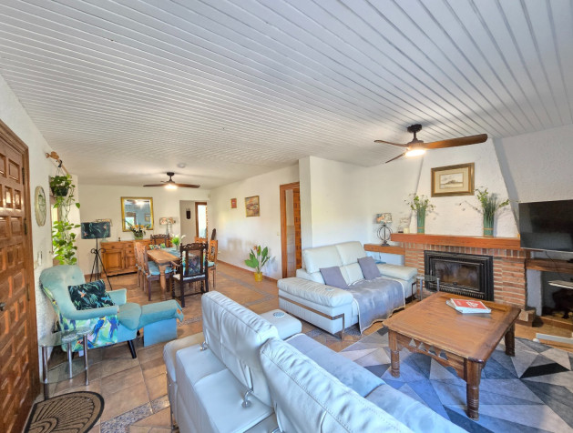 Resale - Villa * - Orihuela Costa * - Cabo Roig *