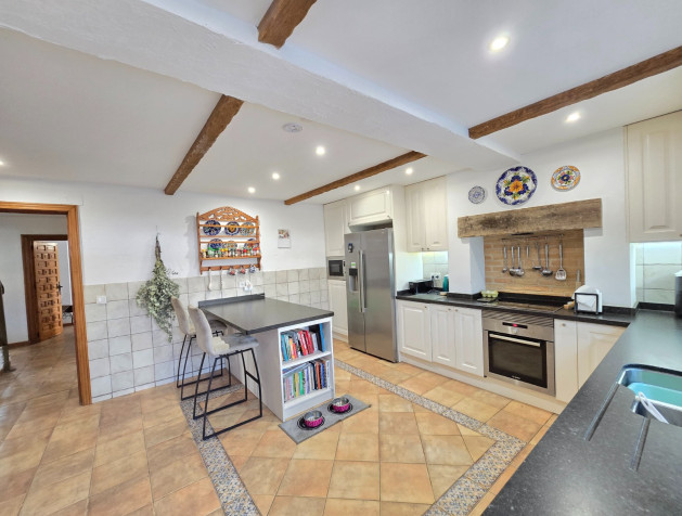 Resale - Villa * - Orihuela Costa * - Cabo Roig *