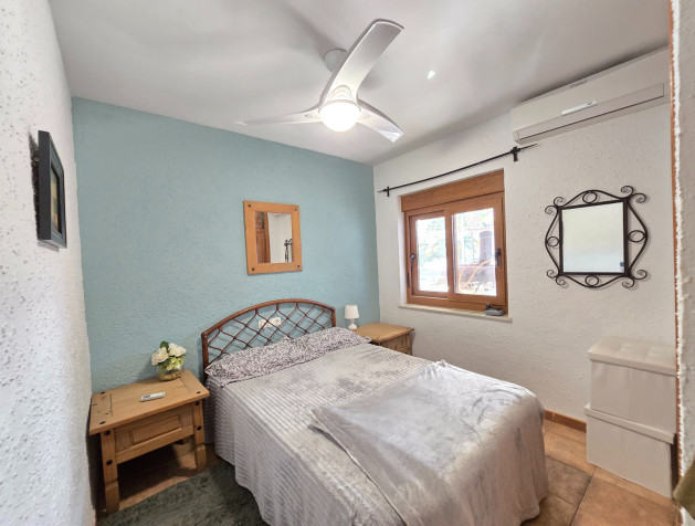 Resale - Villa * - Orihuela Costa * - Cabo Roig *