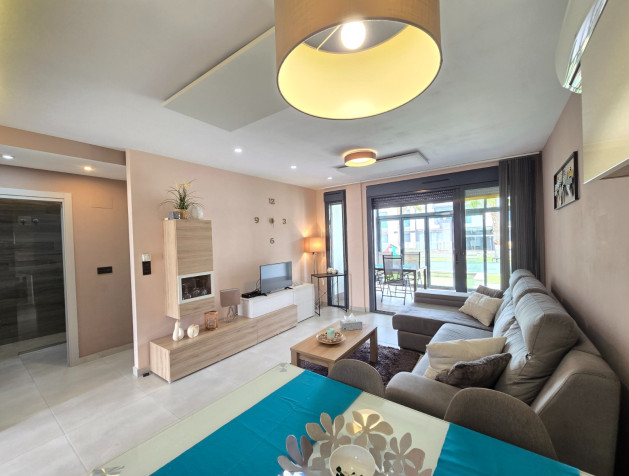 Revente - Apartment / Flat * - Orihuela Costa * - Punta Prima *