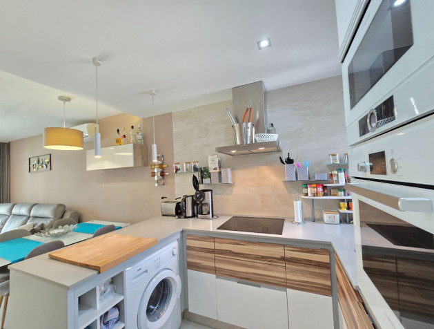 Revente - Apartment / Flat * - Orihuela Costa * - Punta Prima *