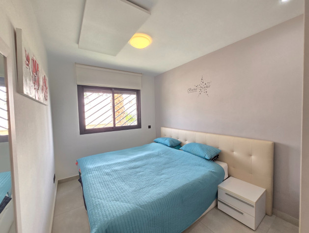 Revente - Apartment / Flat * - Orihuela Costa * - Punta Prima *