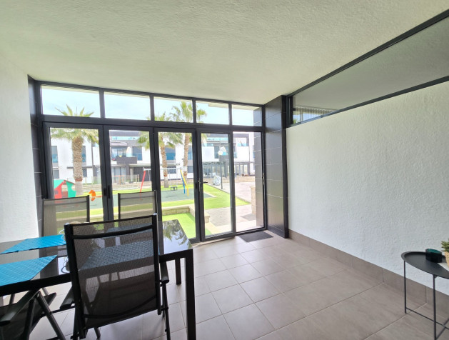 Revente - Apartment / Flat * - Orihuela Costa * - Punta Prima *