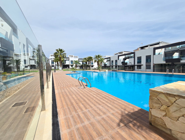 Revente - Apartment / Flat * - Orihuela Costa * - Punta Prima *