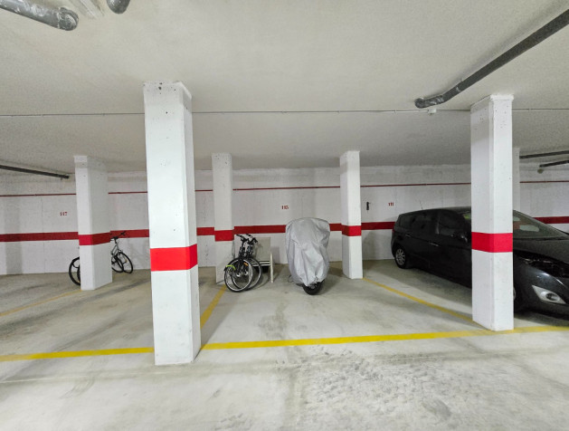 Revente - Apartment / Flat * - Orihuela Costa * - Punta Prima *