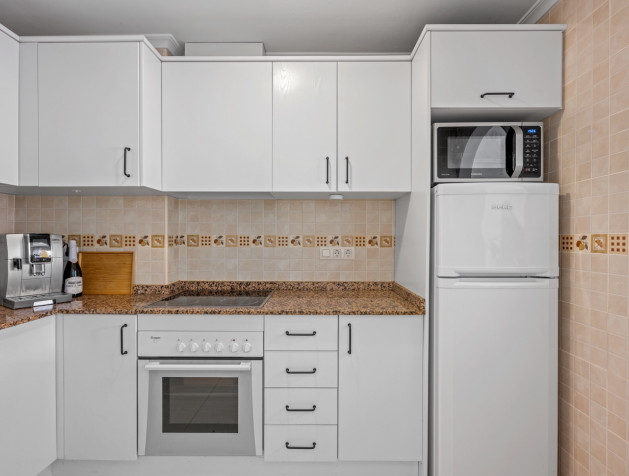 Resale - 1. Apartment / flat - Daya Nueva - Costa Blanca South