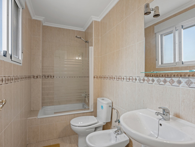 Resale - 1. Apartment / flat - Daya Nueva - Costa Blanca South