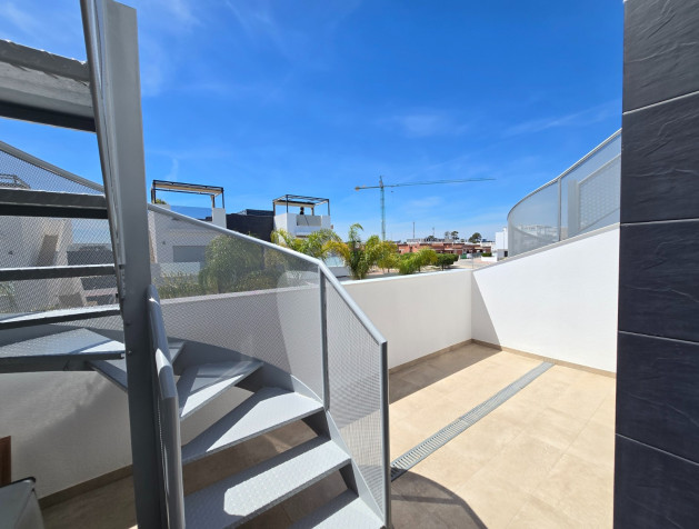 Revente - Townhouse * - Ciudad Quesada * - Doña Pepa *