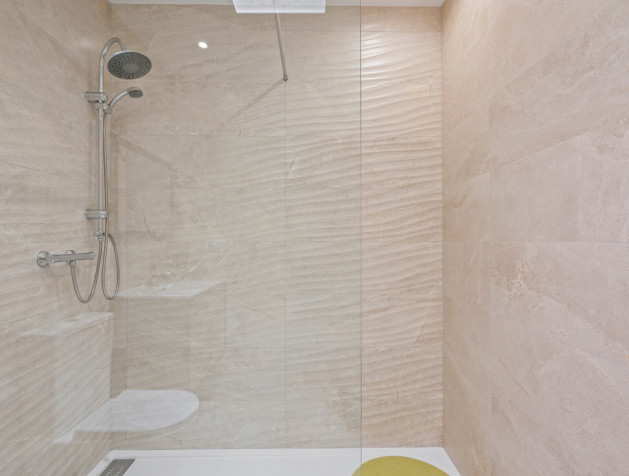 Resale - 6. Detached villa - Daya Nueva - Costa Blanca South