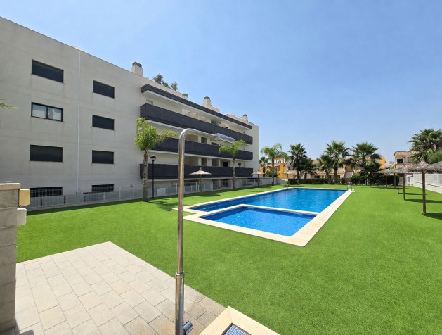 Resale - Apartment / Flat * - Orihuela Costa * - Villamartín *