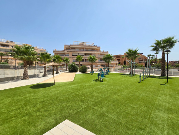 Resale - Apartment / Flat * - Orihuela Costa * - Villamartín *
